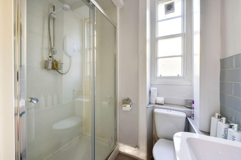 George IV Bridge - Superbly Located 3 Bedroom! Эдинбург Экстерьер фото