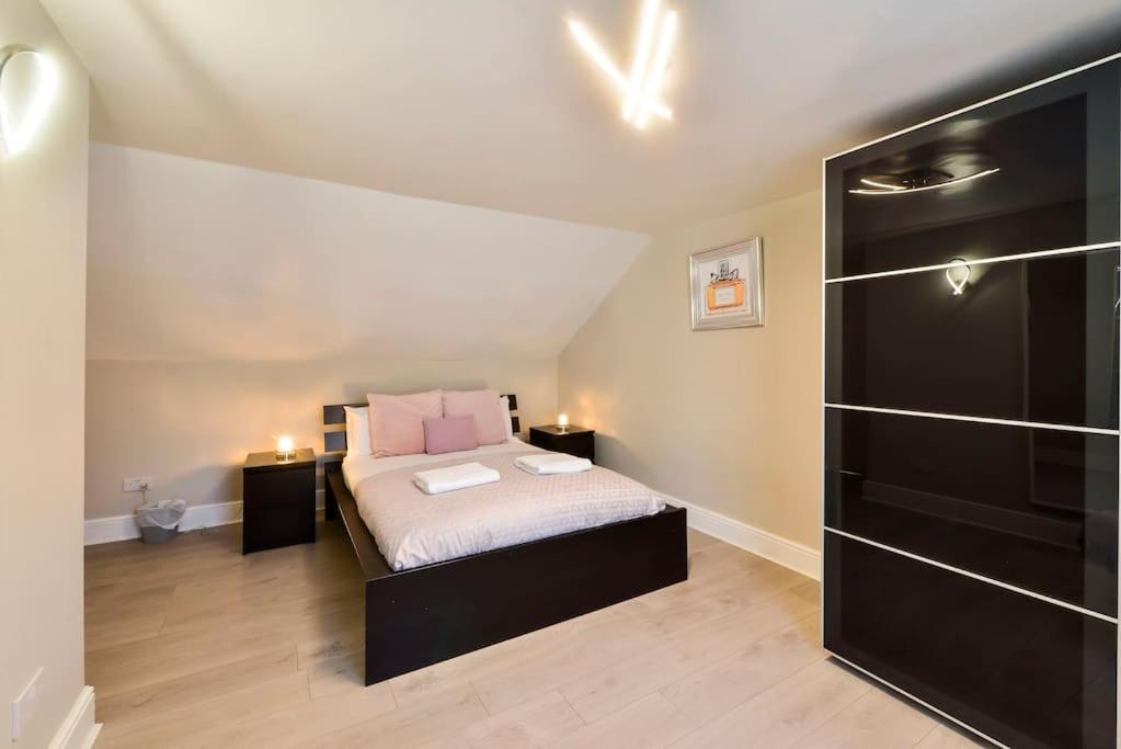 George IV Bridge - Superbly Located 3 Bedroom! Эдинбург Экстерьер фото