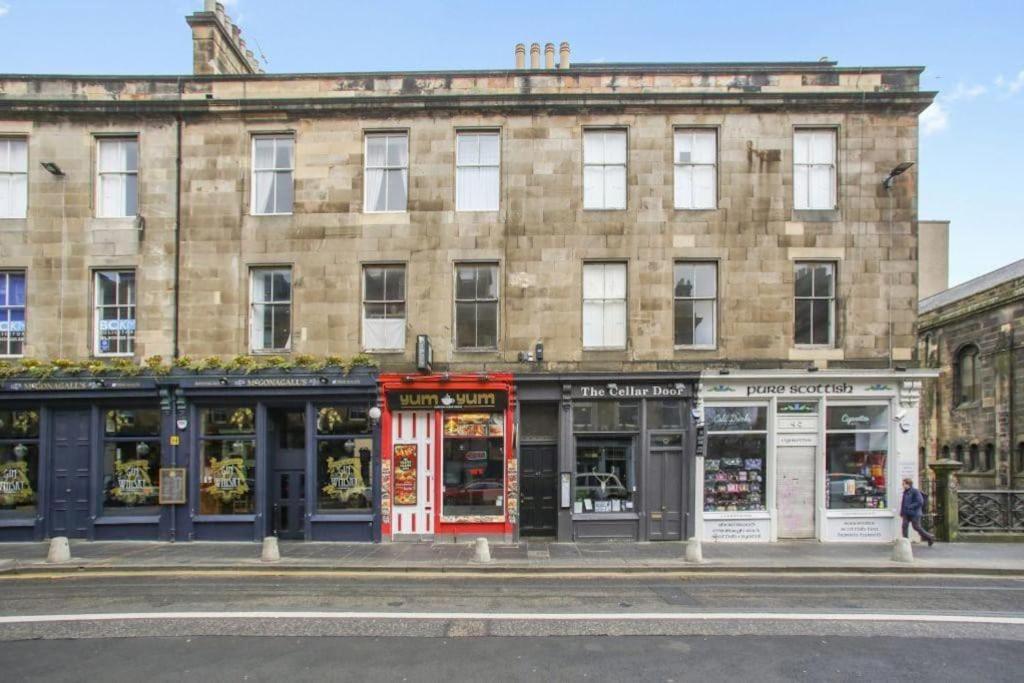 George IV Bridge - Superbly Located 3 Bedroom! Эдинбург Экстерьер фото